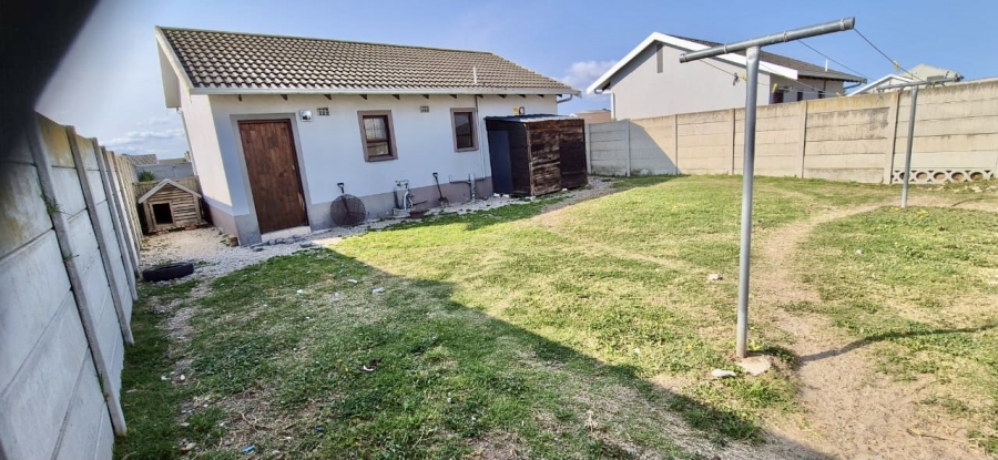 2 Bedroom Property for Sale in Fourleaf Estate Eastern Cape